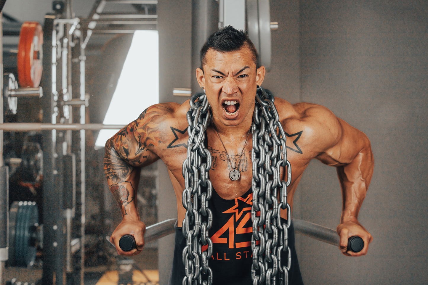 Mehr als nur Bankdrücken: Trainingsplan für eine pralle Brust